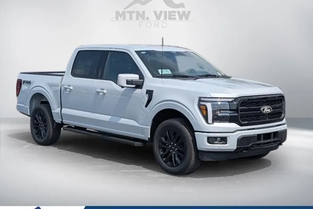2025 Ford F-150 Lariat photo 1