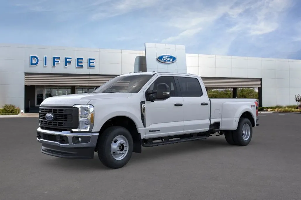 2025 Ford F-350 XL photo 1