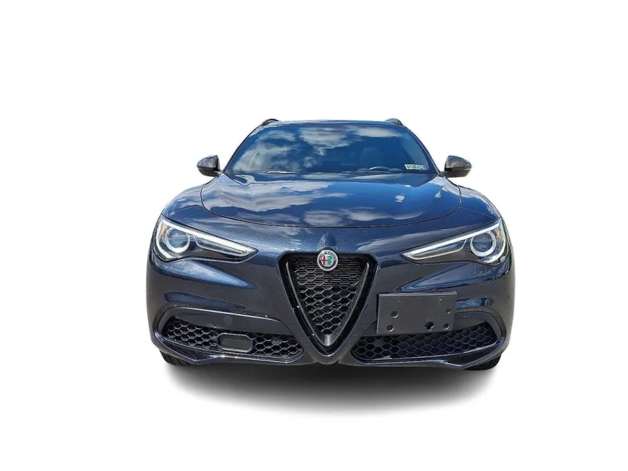 2023 Alfa Romeo Stelvio Ti photo 1