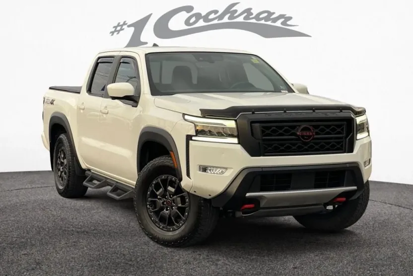 2023 Nissan Frontier PRO-4X photo 1
