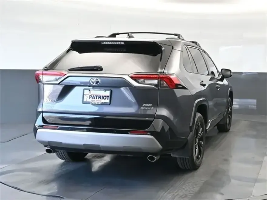 2024 Toyota RAV4 Hybrid XSE photo 1