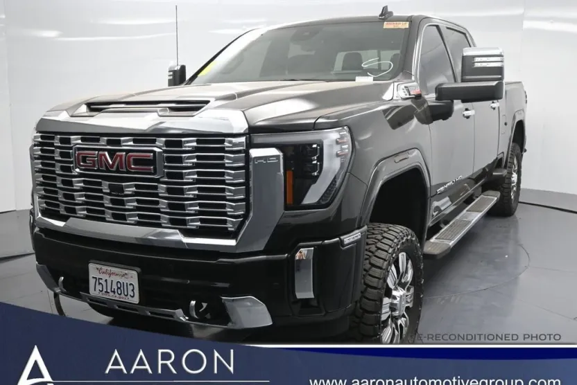 2024 Gmc Sierra 2500 HD Denali photo 1