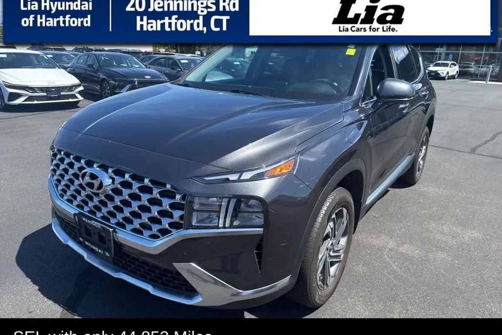 2022 Hyundai Santa Fe SEL photo 1