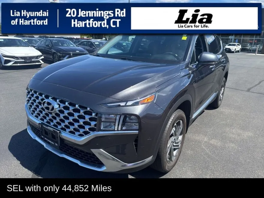 2022 Hyundai Santa Fe SEL photo 1