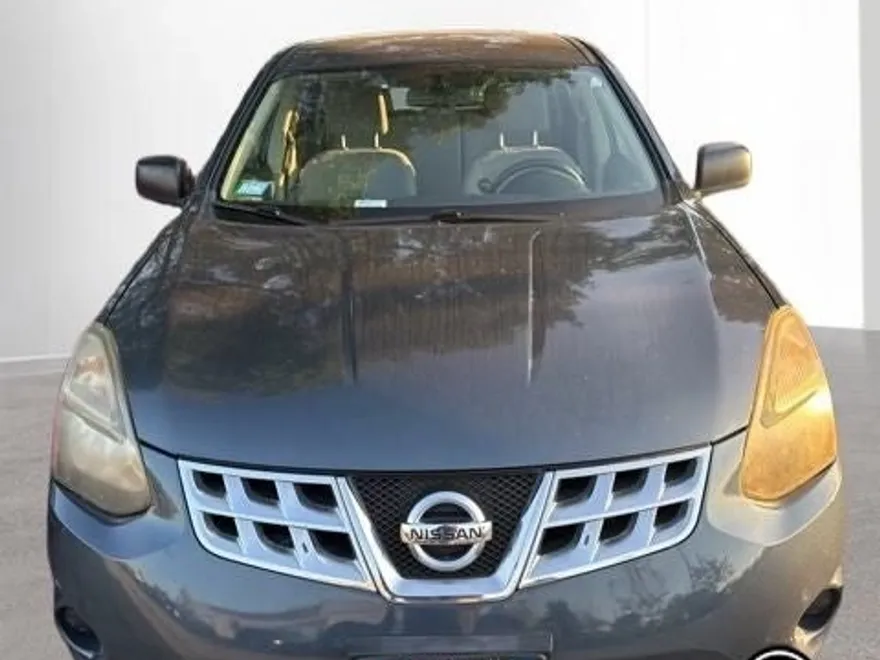 2014 Nissan Rogue Select S photo 1