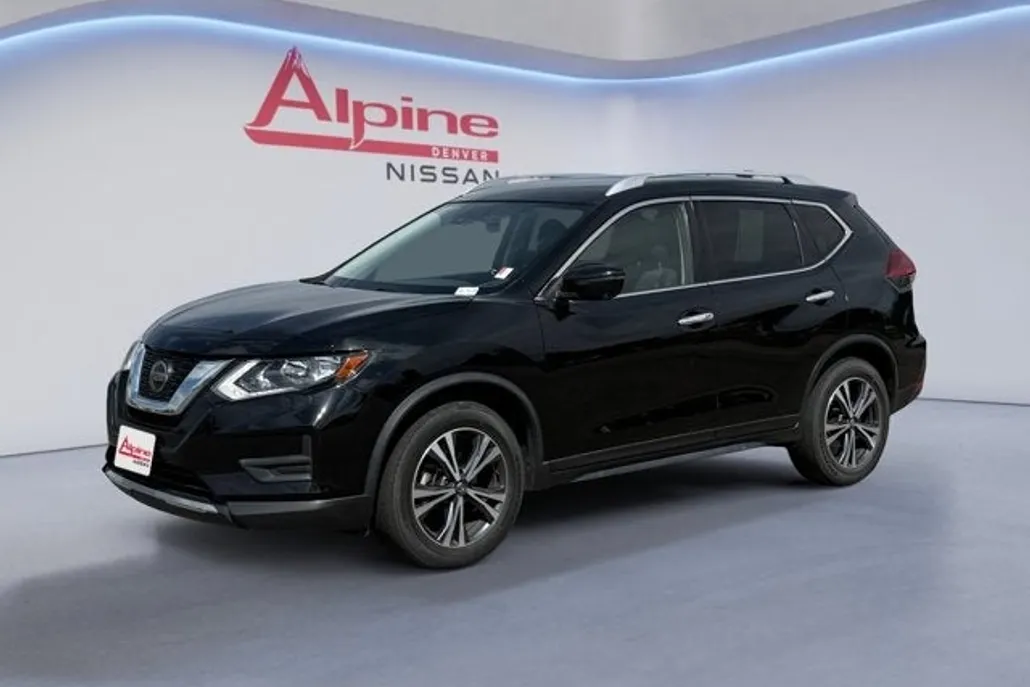 2019 Nissan Rogue SV photo 1