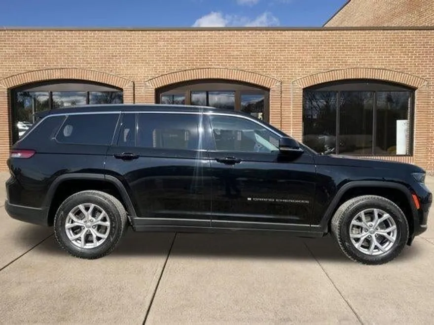 2021 Jeep Grand Cherokee Limited photo 1