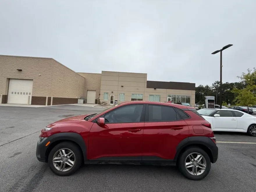 2022 Hyundai Kona SE photo 1