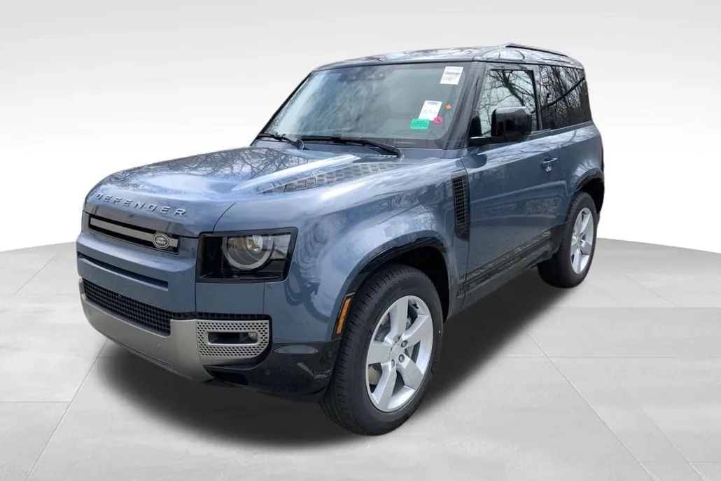 2025 Land Rover Defender 90 X-Dynamic SE photo 1