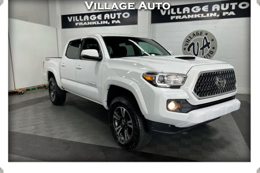 2019 Toyota Tacoma TRD Sport 4x4 V6 photo 1