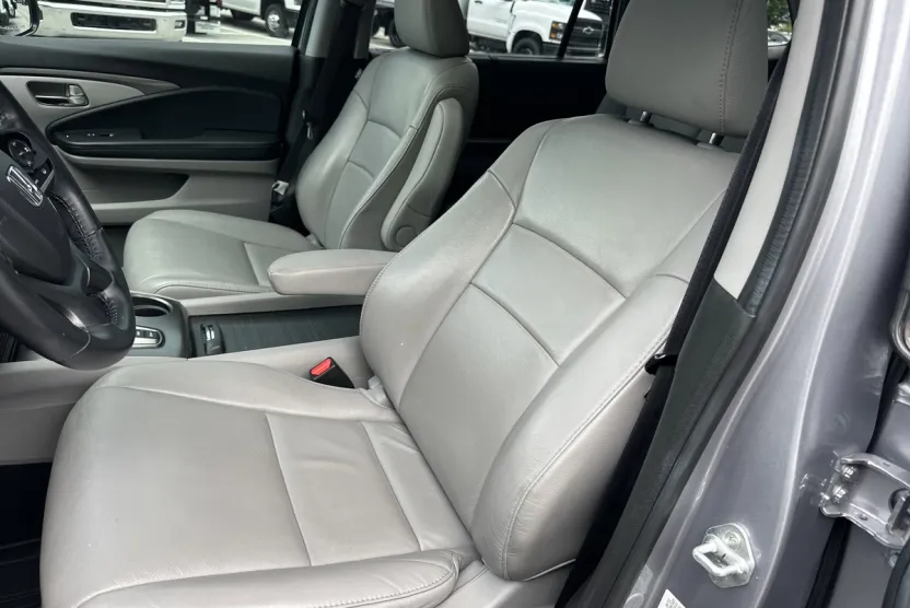 2022 Honda Pilot Special Edition photo 1