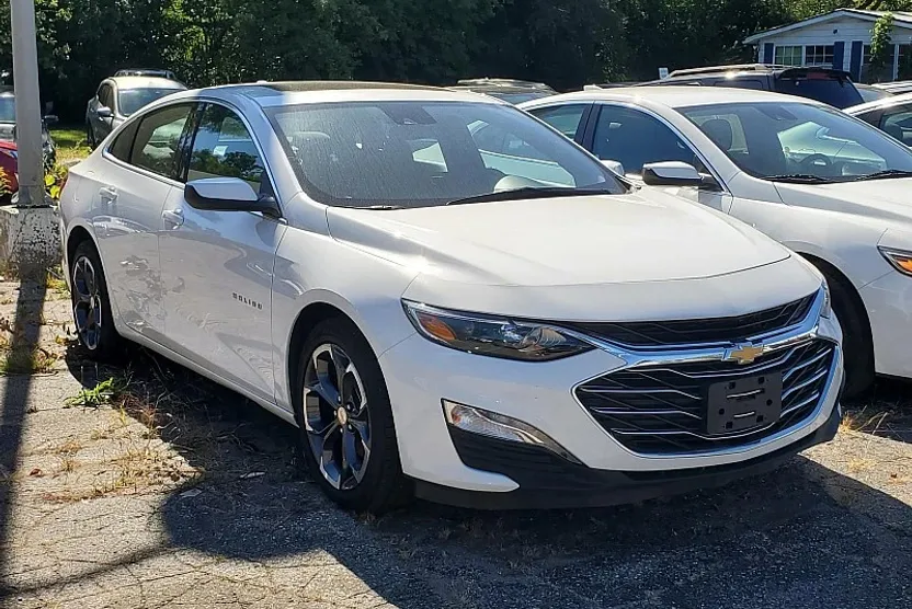 2023 Chevrolet Malibu 1LT photo 1