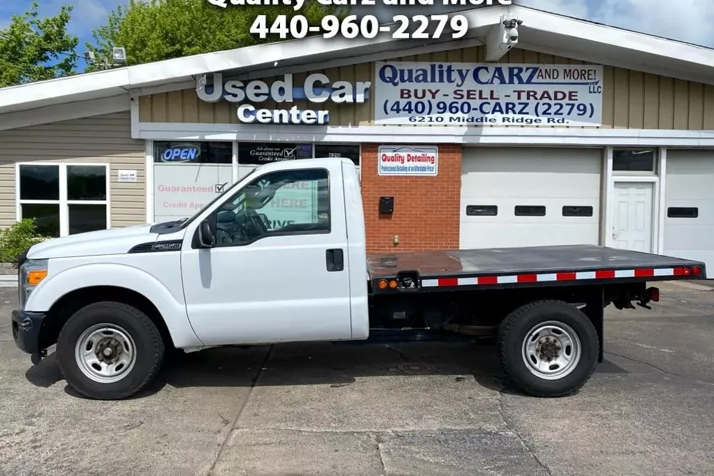 2011 Ford F-250 XL photo 1