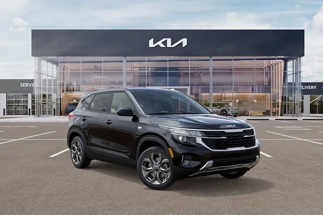 2026 Kia Seltos LX photo 1