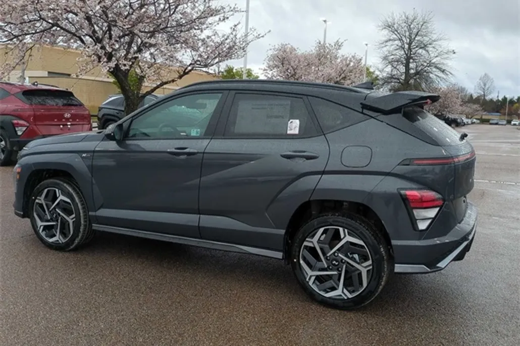2024 Hyundai Kona N Line photo 1