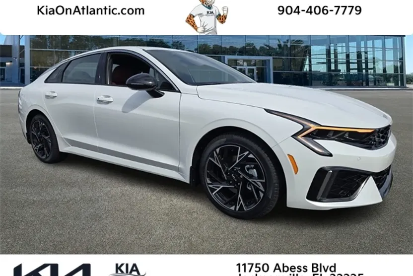 2026 Kia K5 GT-Line photo 1