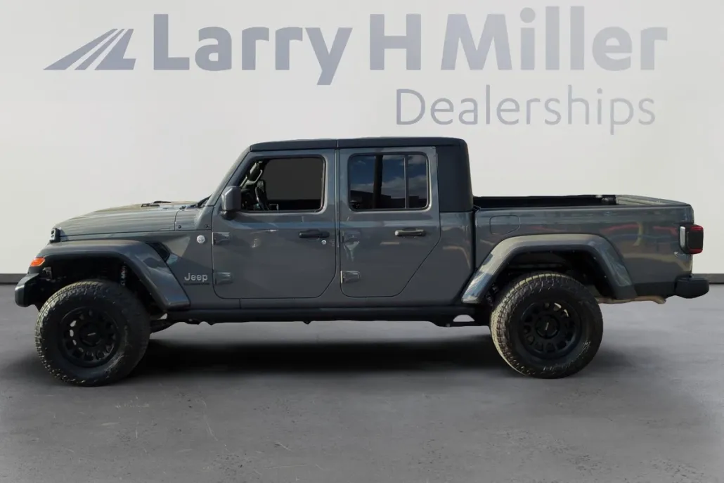 2022 Jeep Gladiator Overland photo 1