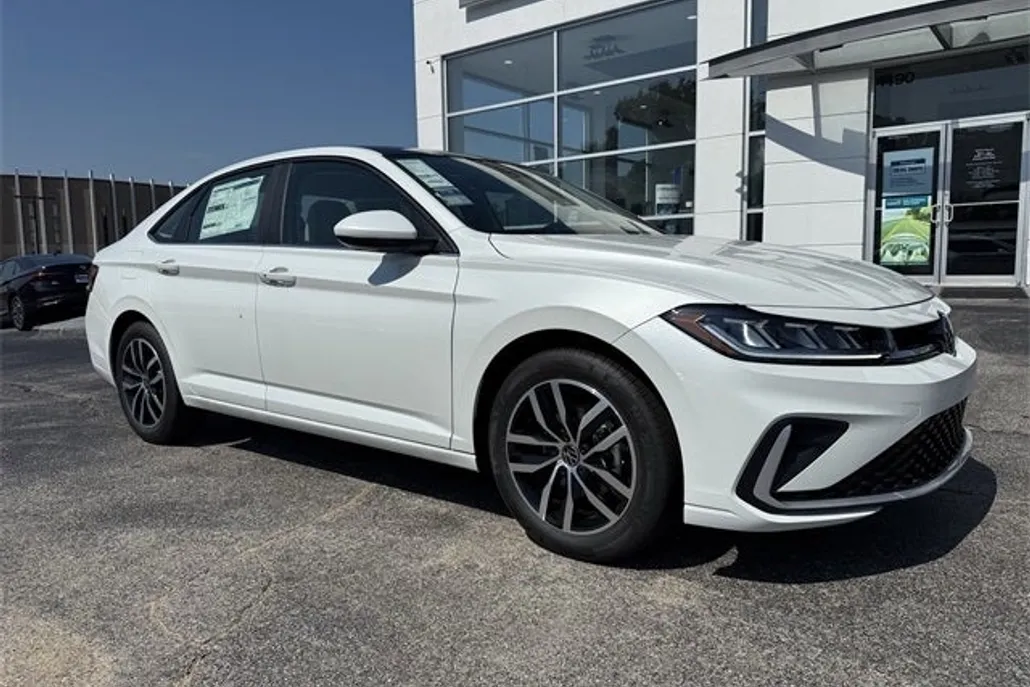 2025 Volkswagen Jetta 1.5T SE photo 1