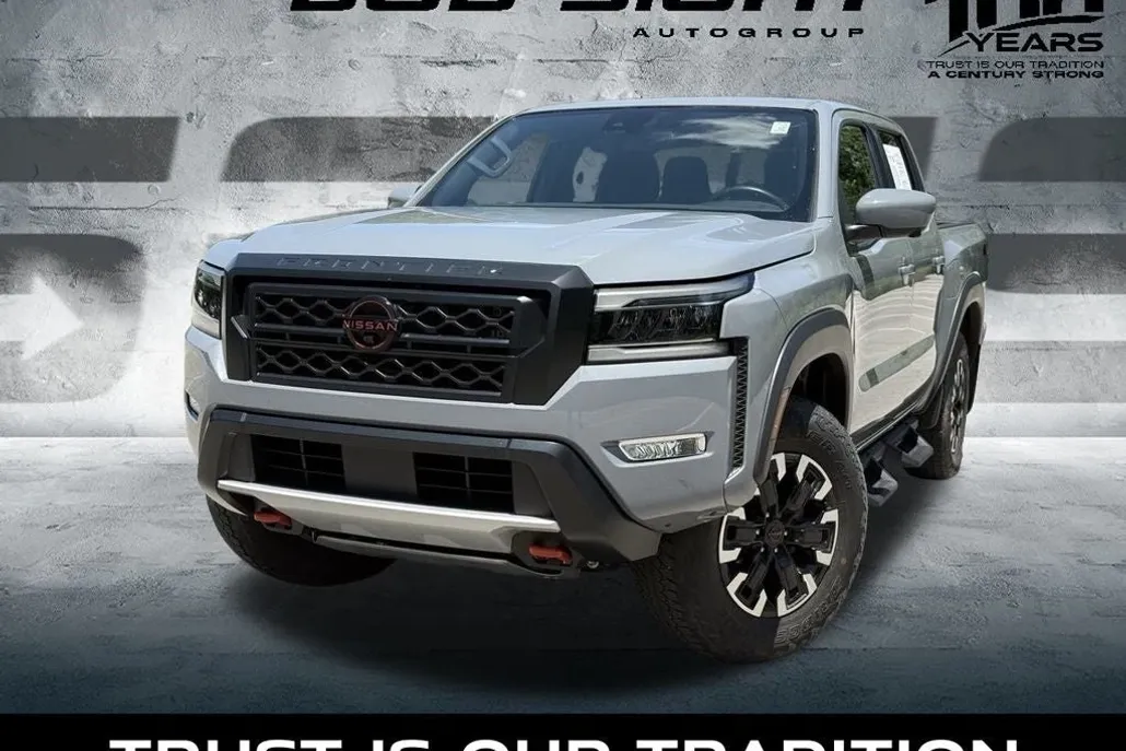 2023 Nissan Frontier PRO-4X photo 1