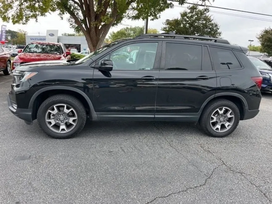 2023 Honda Passport TrailSport photo 1