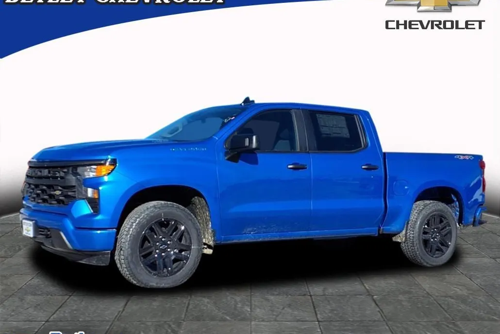 2025 Chevrolet Silverado 1500 Custom photo 1