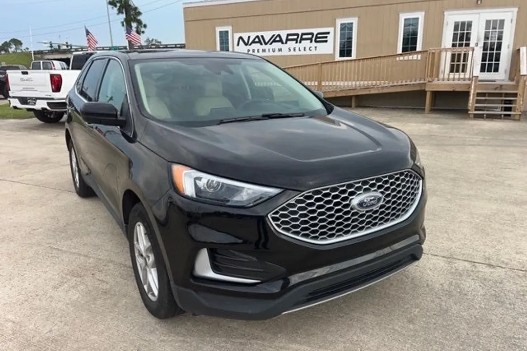 2024 Ford Edge SEL photo 1