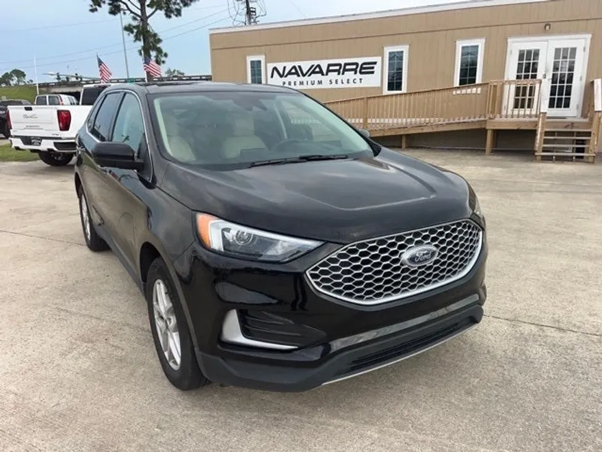 2024 Ford Edge SEL photo 1