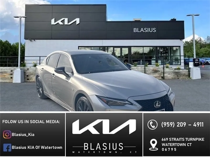 2023 Lexus IS 350 F SPORT photo 1