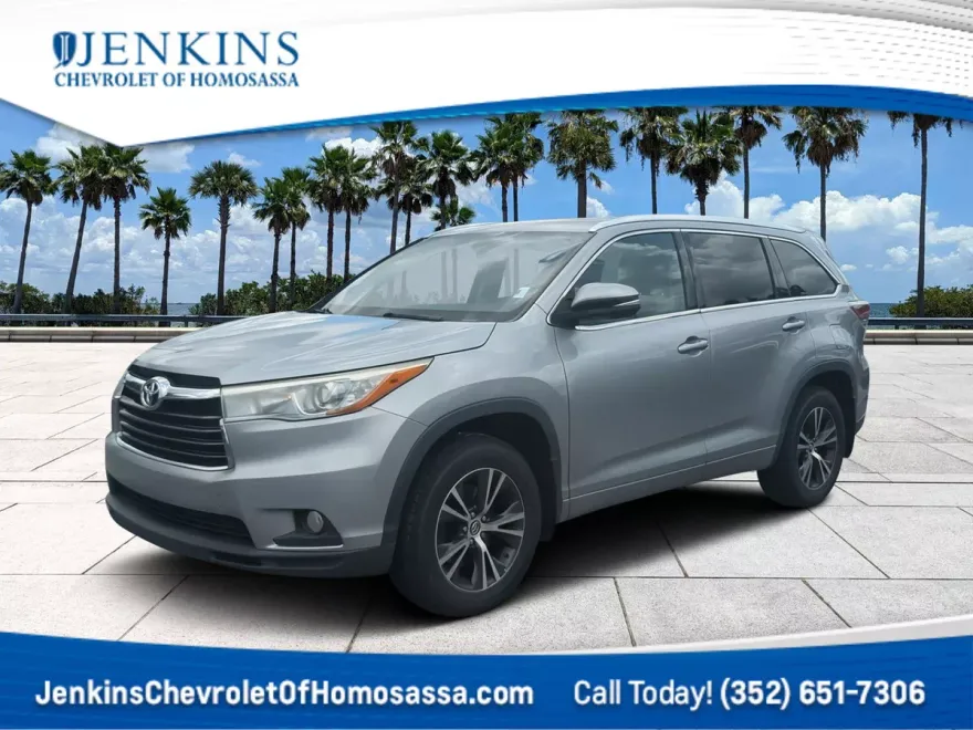 2016 Toyota Highlander XLE photo 1