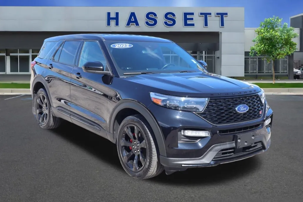 2022 Ford Explorer ST photo 1