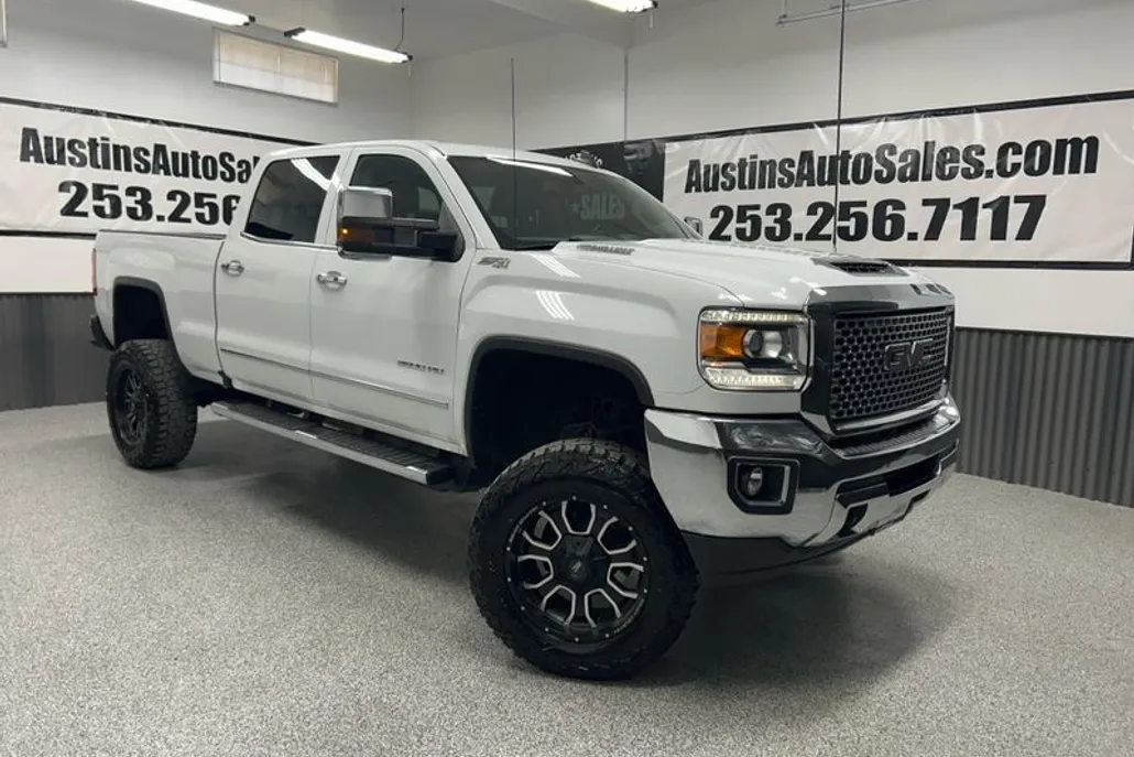 2017 Gmc Sierra SLT photo 1