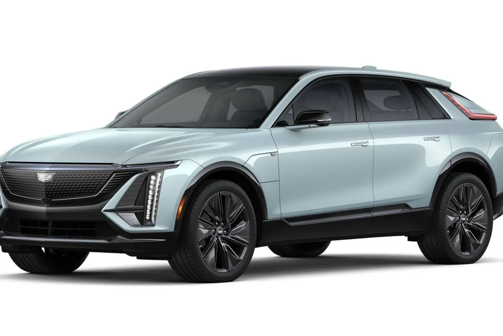 2025 Cadillac Lyriq Sport photo 1