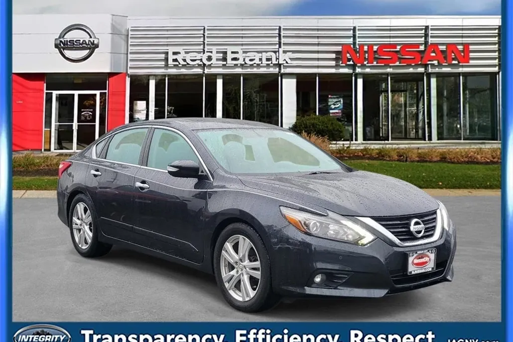 2017 Nissan Altima 3.5 SL photo 1