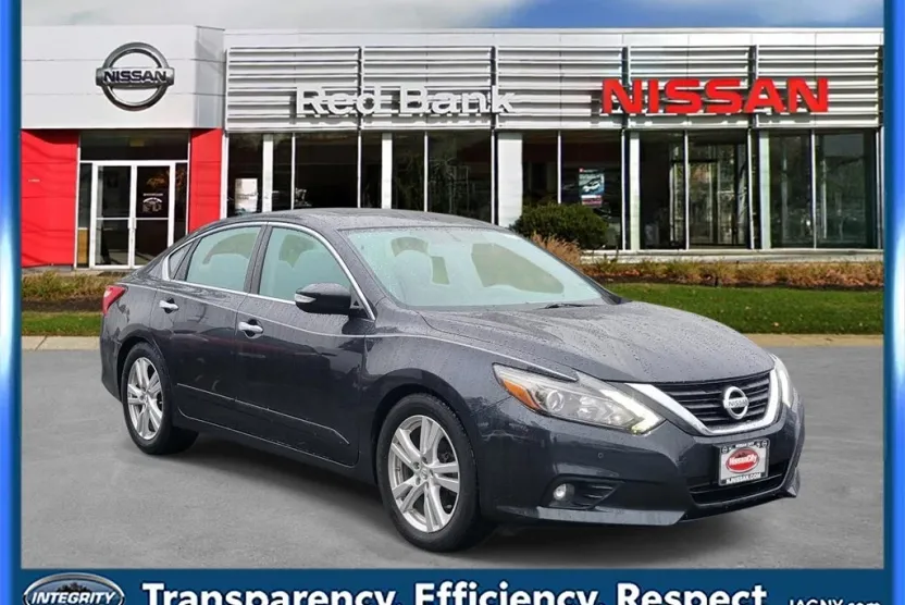 2017 Nissan Altima 3.5 SL photo 1