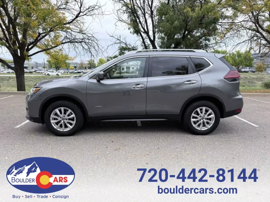 2019 Nissan Rogue Hybrid SV photo 1