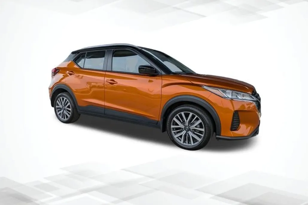2024 Nissan Kicks SV photo 1