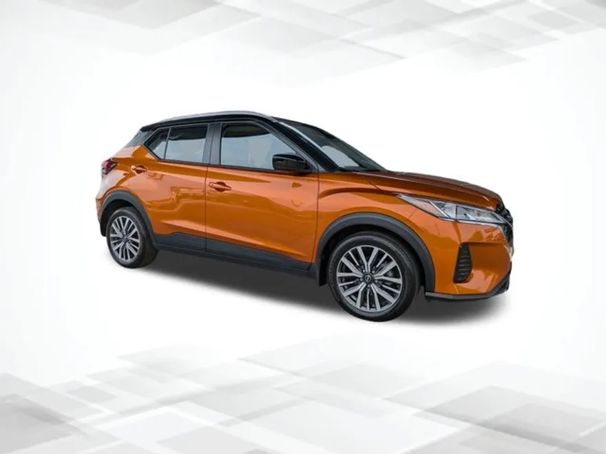 2024 Nissan Kicks SV photo 1