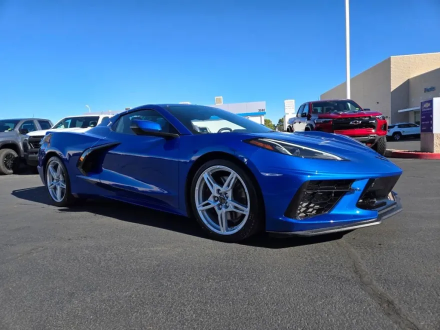2023 Chevrolet Corvette Stingray 2LT photo 1
