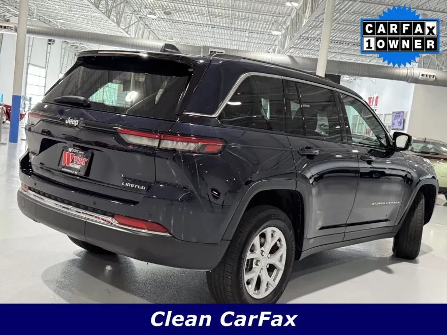 2023 Jeep Grand Cherokee Limited photo 1