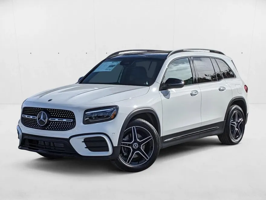 2024 Mercedes Benz GLB 250 photo 1