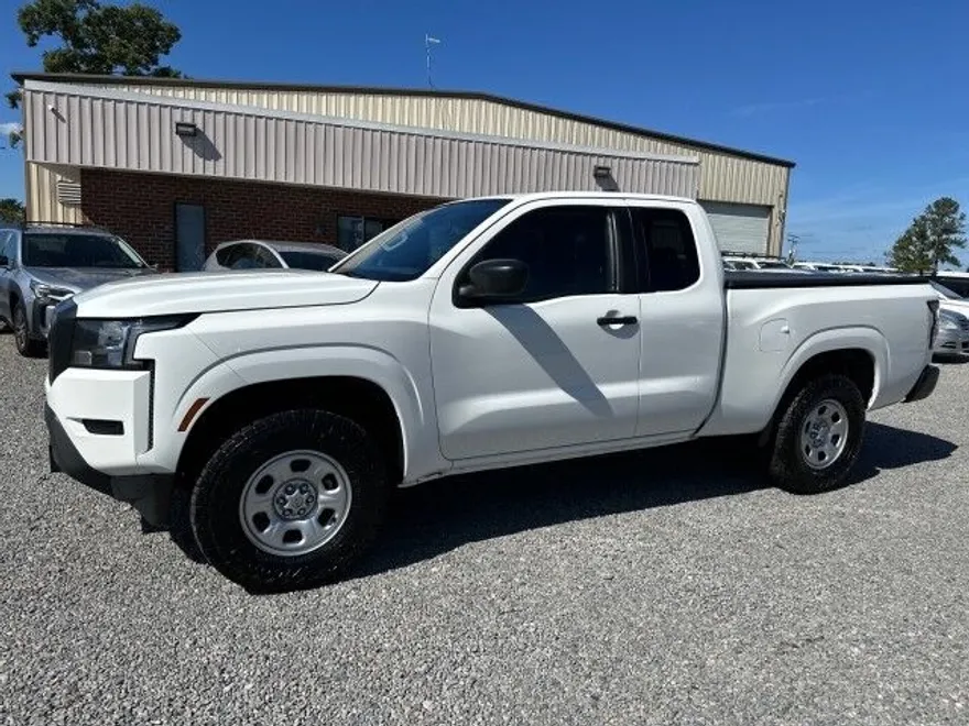 2023 Nissan Frontier S King Cab photo 1
