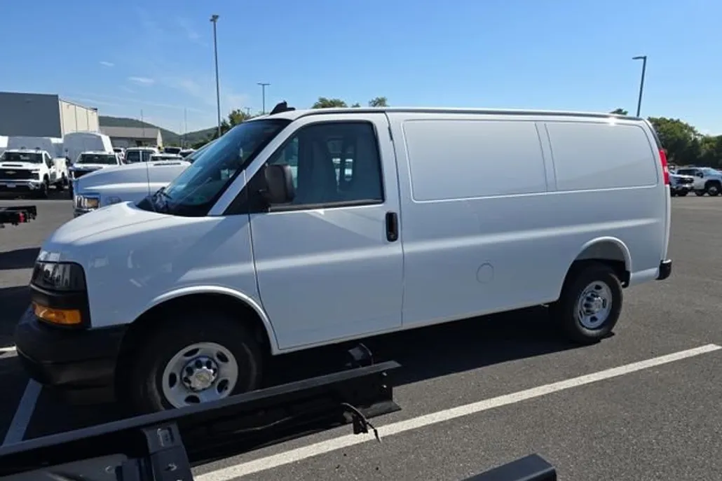 2025 Chevrolet Express 2500 Work Van photo 1