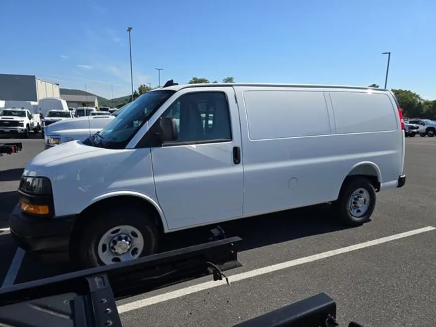 2025 Chevrolet Express 2500 Work Van photo 1