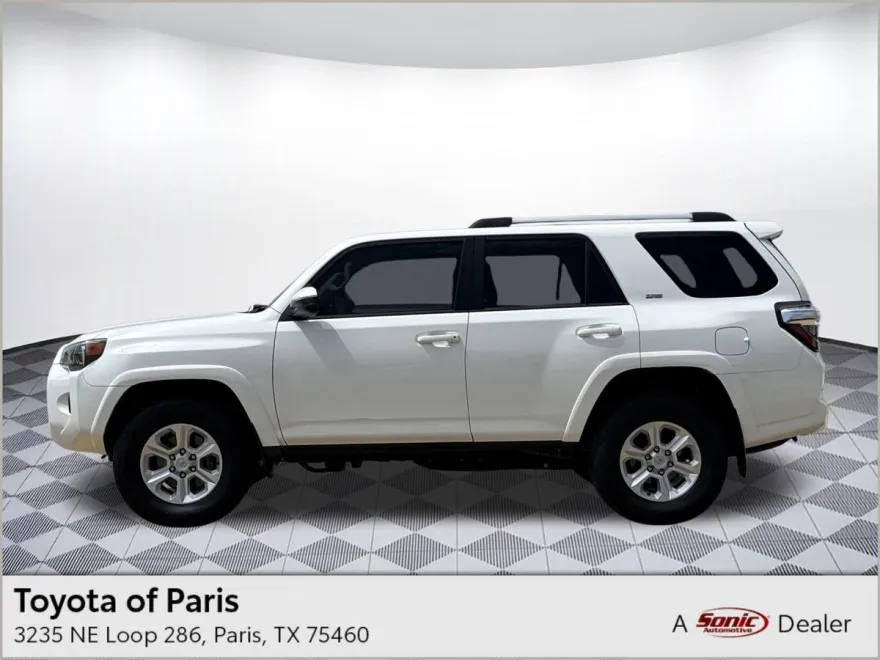 2023 Toyota 4Runner SR5 photo 1