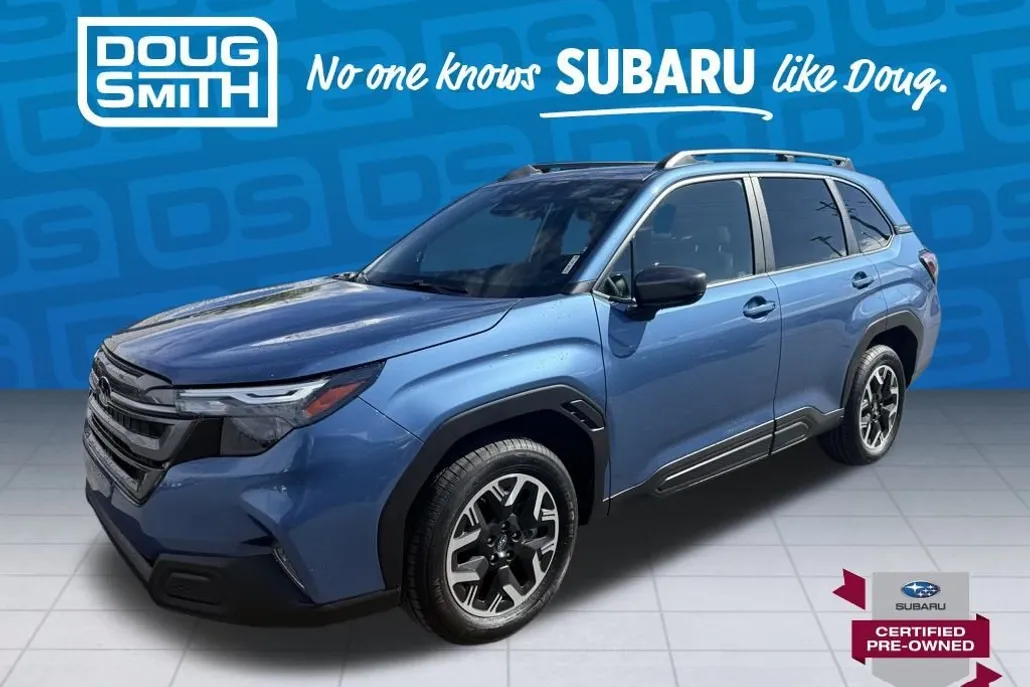 2025 Subaru Forester Premium Base photo 1