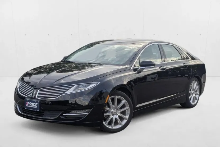 2016 Lincoln MKZ photo 1