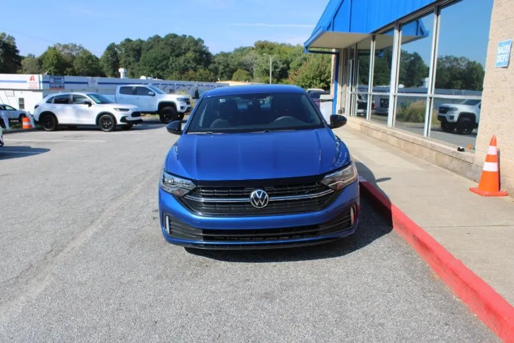 2023 Volkswagen Jetta Sport photo 1