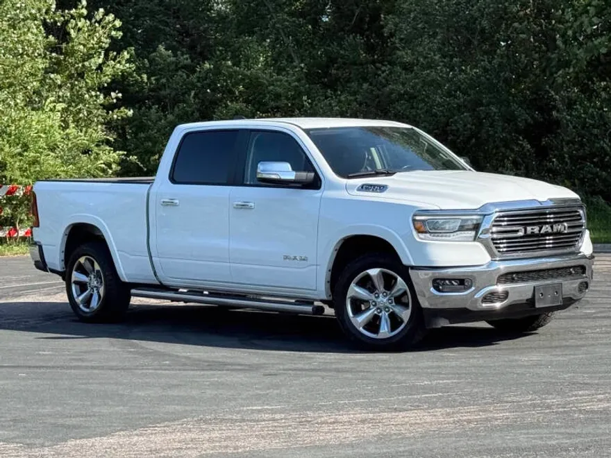 2022 Ram 1500 Laramie photo 1