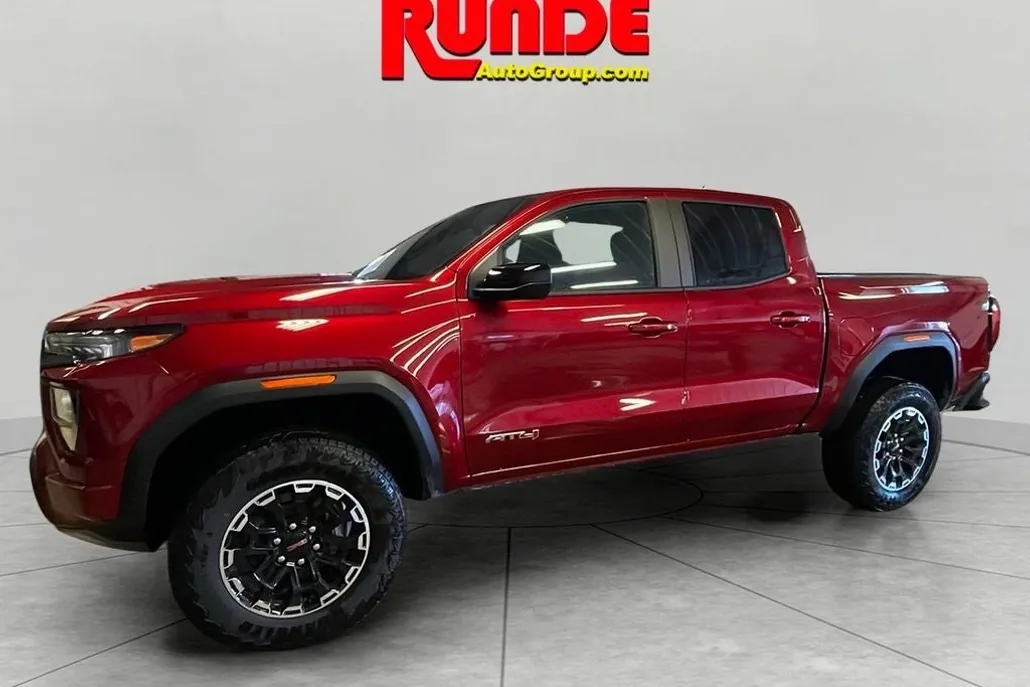 2026 Gmc Canyon AT4 photo 1