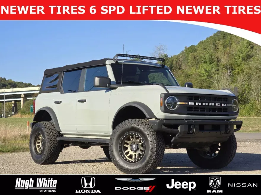 2021 Ford Bronco Black Diamond photo 1